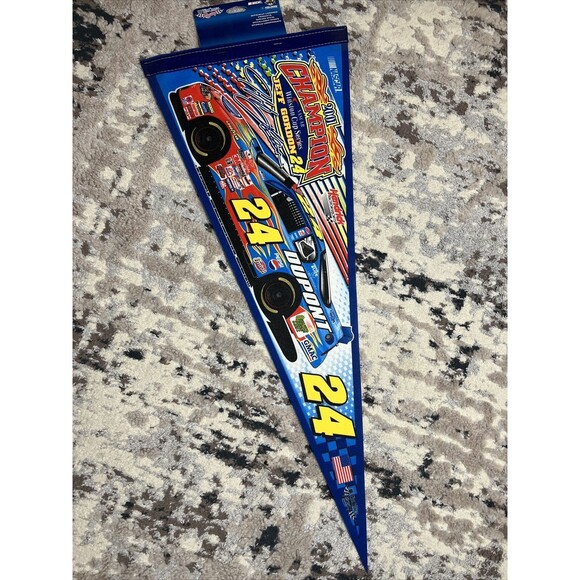 Jeff Gordon #24 2001 Champion Winston Cup NASCAR WinCraft Official Pennant 30” - Picture 1 of 7